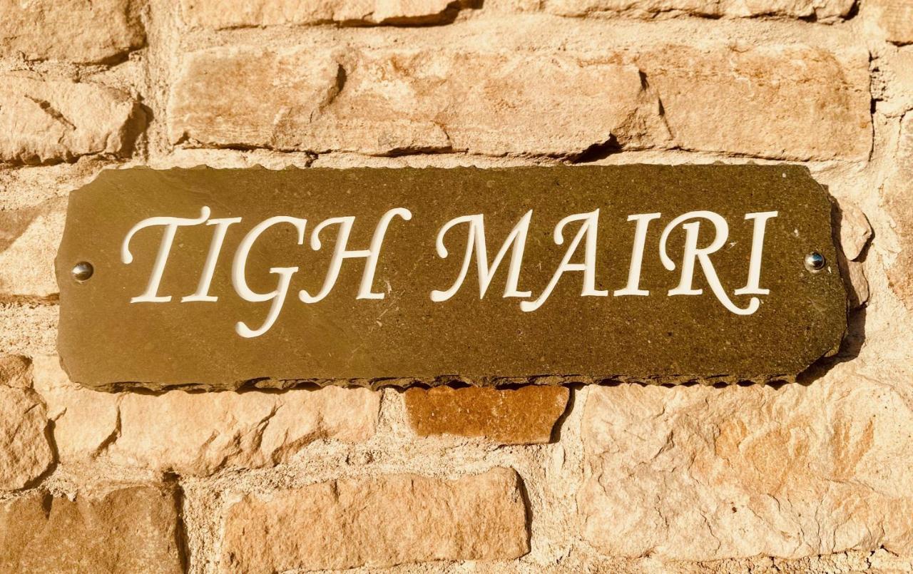 Tigh Mairi At Mary'S Thatched Cottages Elgol Exterior foto
